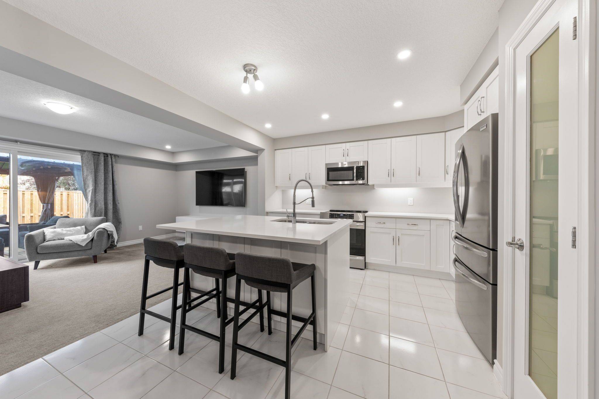 Midland, ON L4R 0E3,964 WRIGHT DR