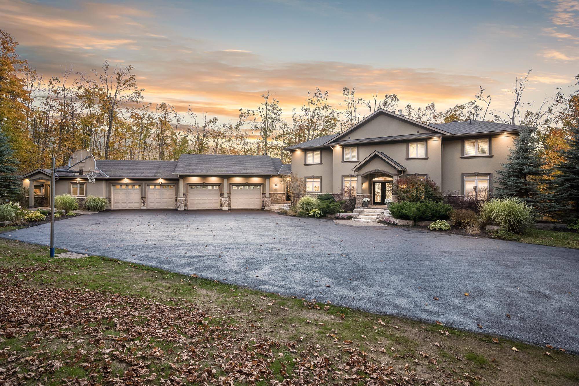 Oro-medonte, ON L0L 2E0,911 Bass Lake Side Road W