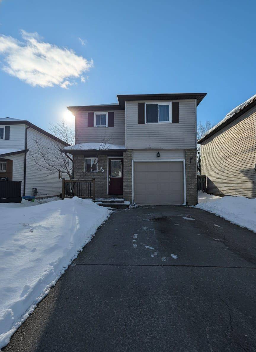 Barrie, ON L4M 5V5,75 Corbett DR