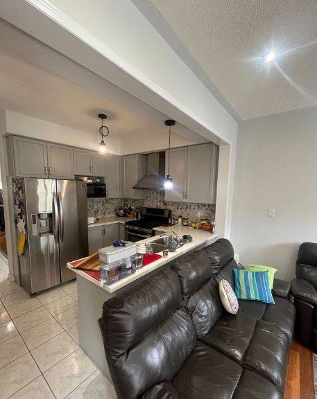 Mississauga, ON L5W 1B8,6912 Buttle Station PL