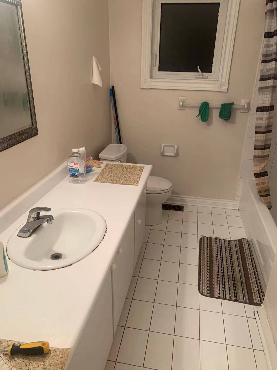 Mississauga, ON L5R 3N5,5672 Shillington DR