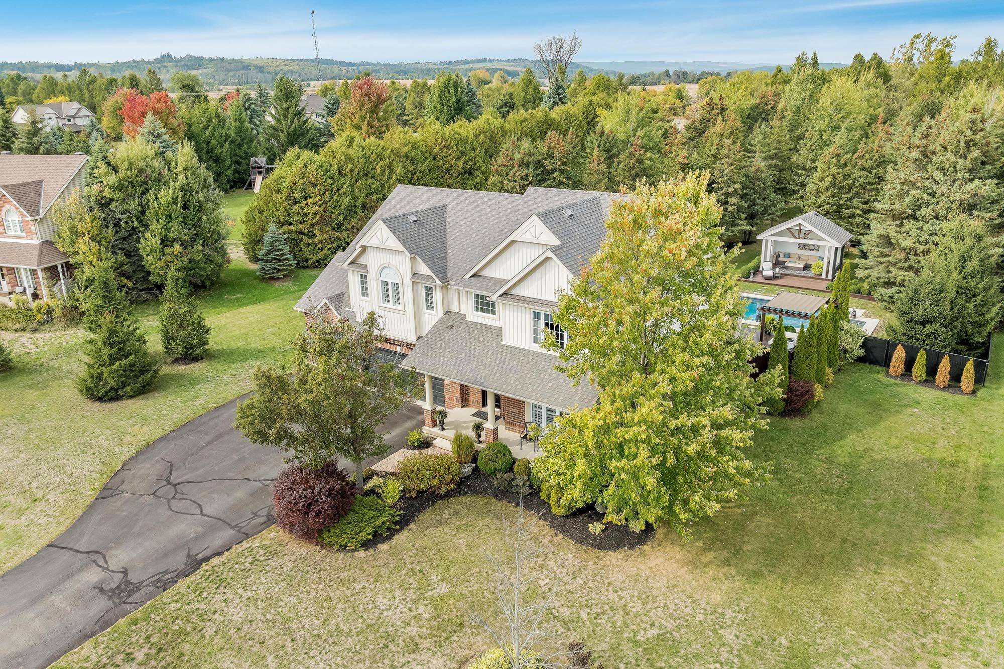 Mulmur, ON L0N 1M0,6 Somerville CRES