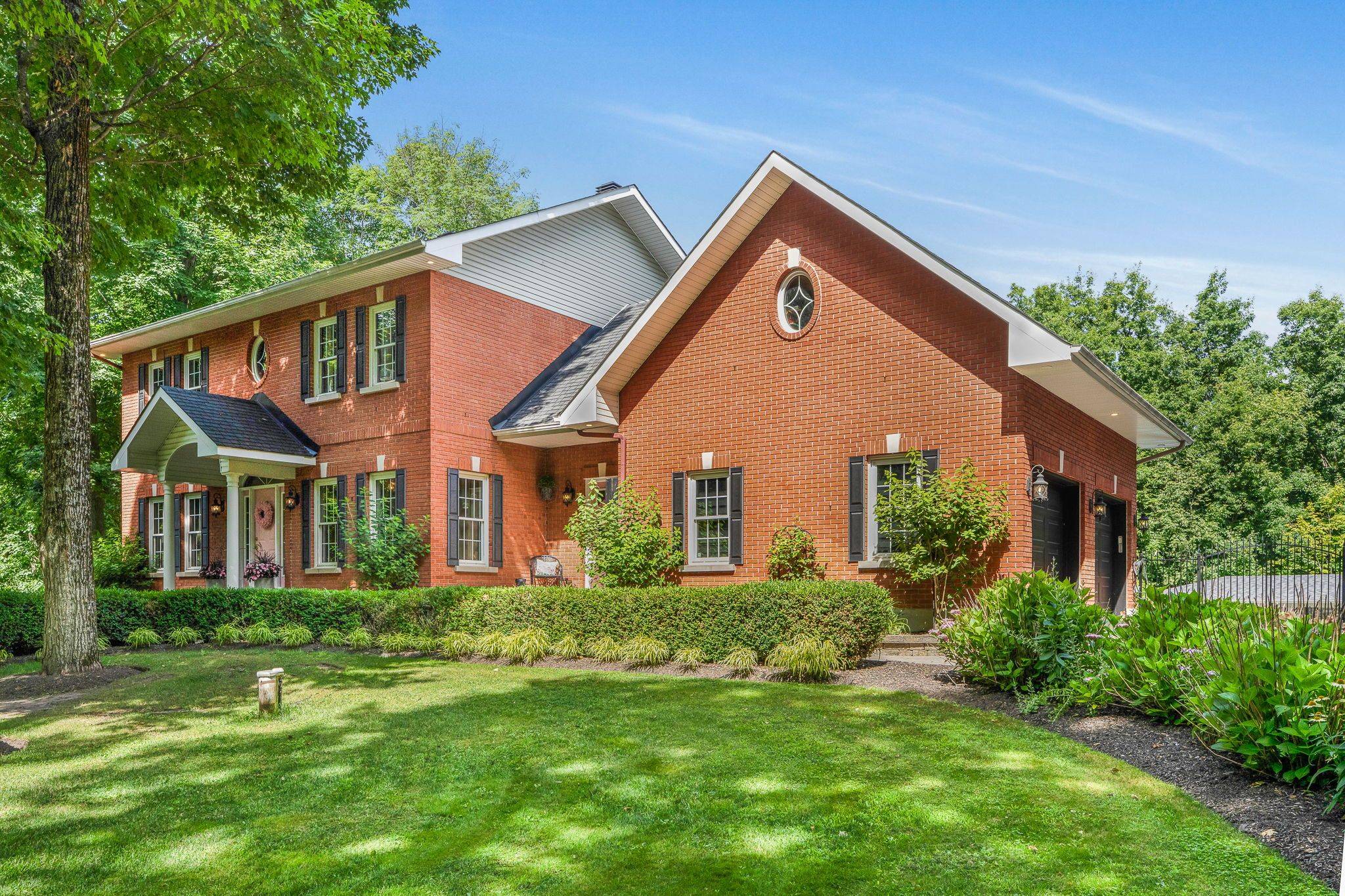 Orleans - Cumberland And Area, ON K4C 1R6,1271 GEORGES VANIER DR