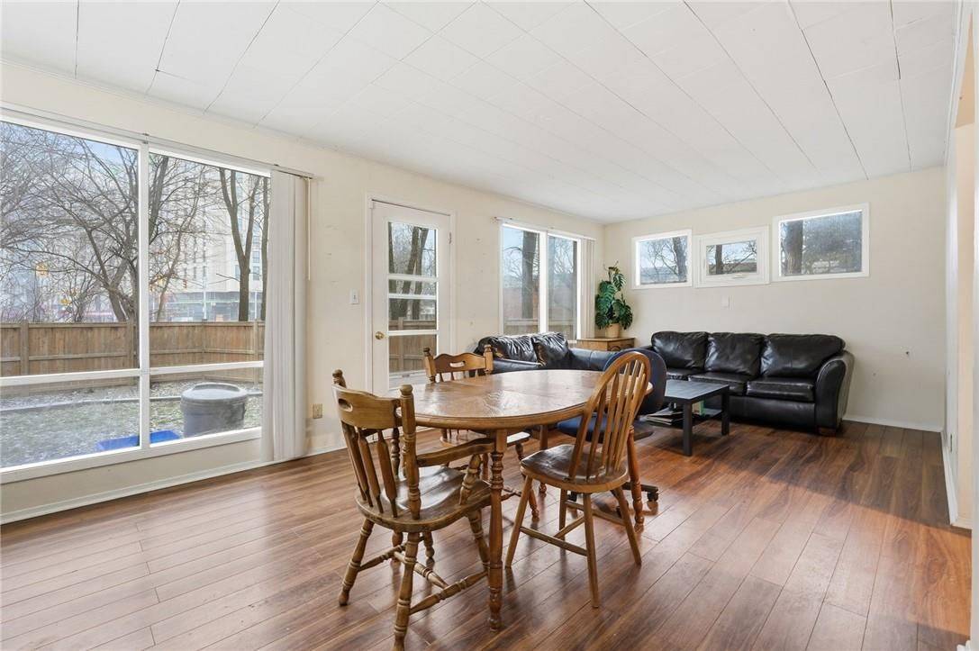 Hamilton, ON L8S 1Y3,2 Gary AVE