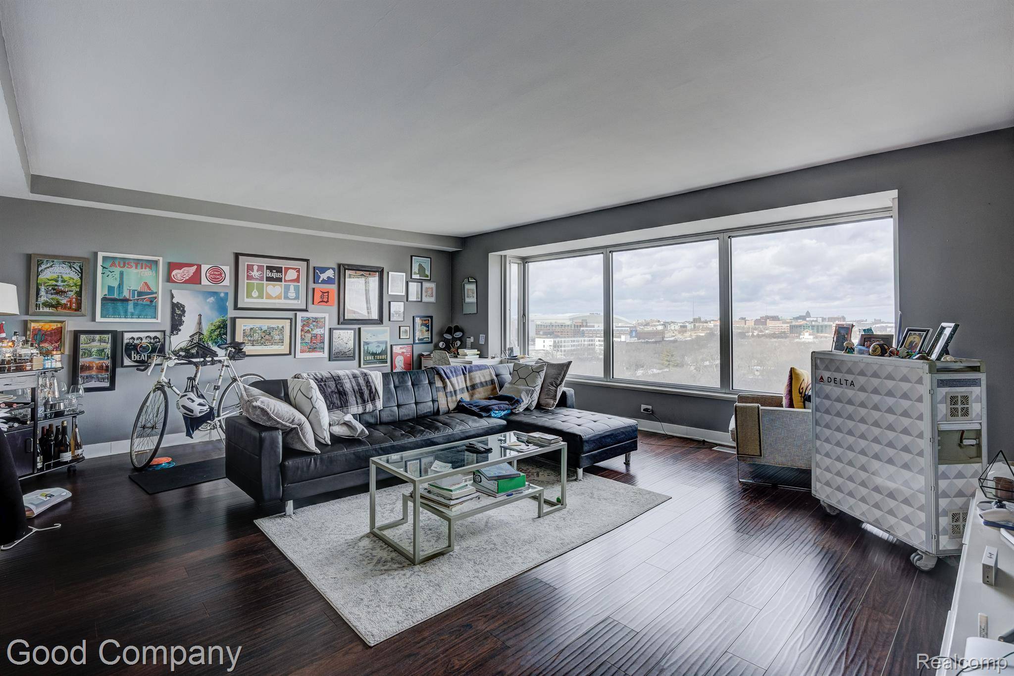 Detroit, MI 48207,1300 E LAFAYETTE ST #909