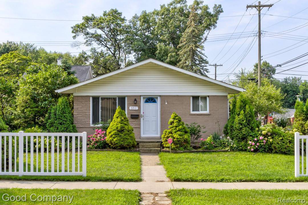 Clawson, MI 48017,351 W Baker AVE