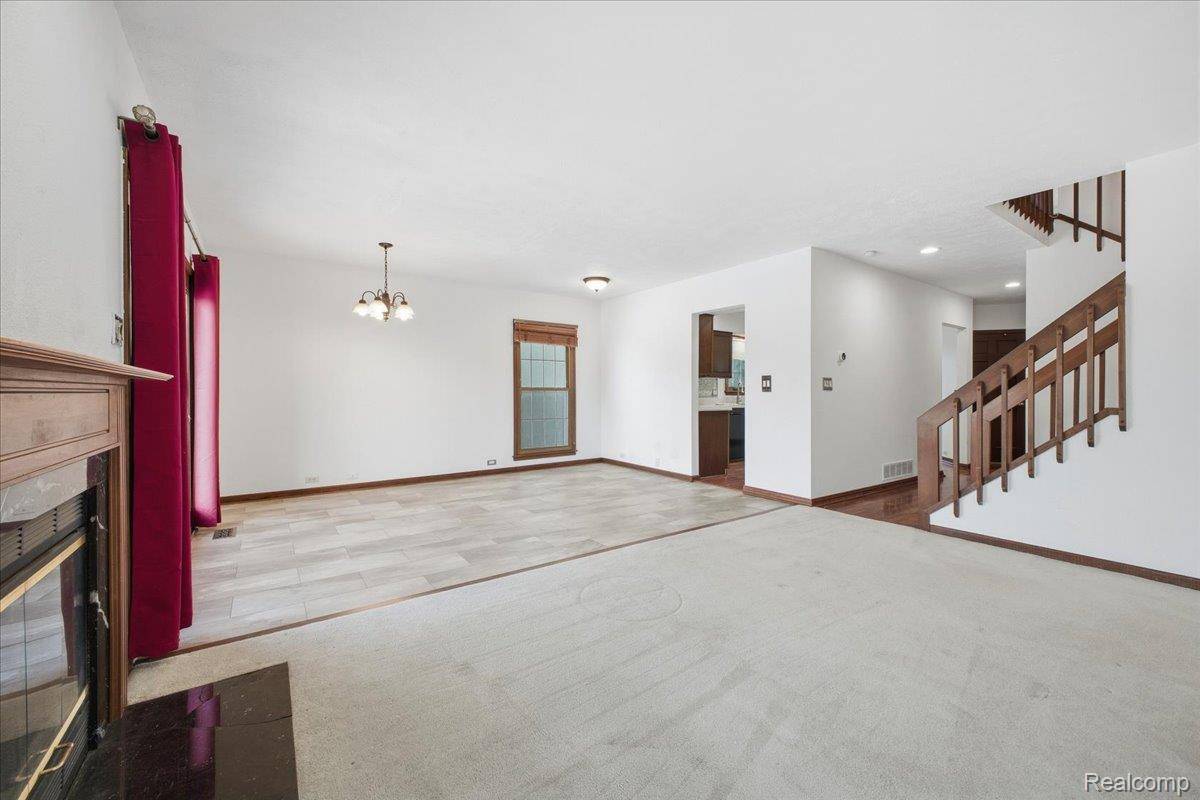 Ann Arbor, MI 48108,3338 Breckland CT