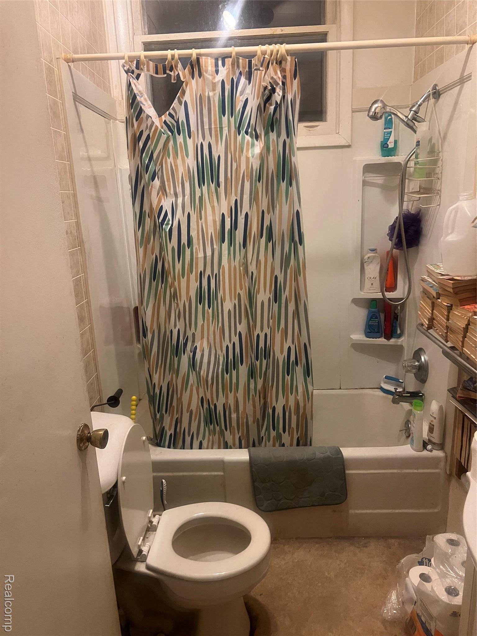 Jackson, MI 49201,513 N Waterloo ST