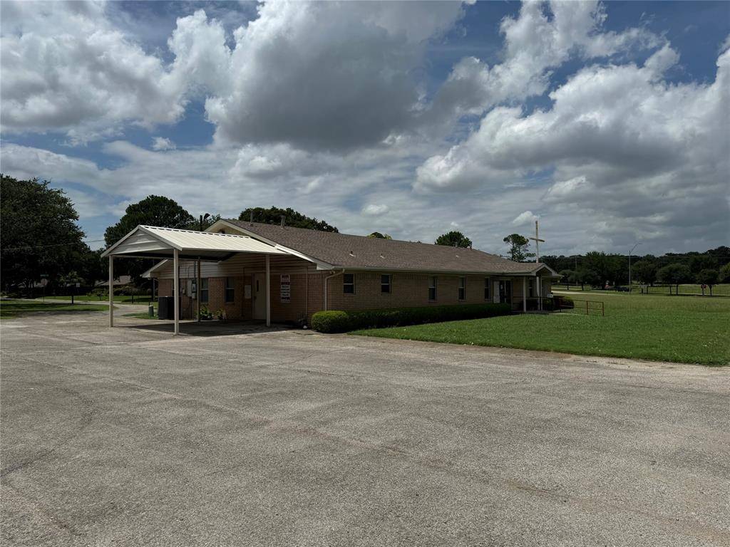 Denton, TX 76201,2801 N Elm Street