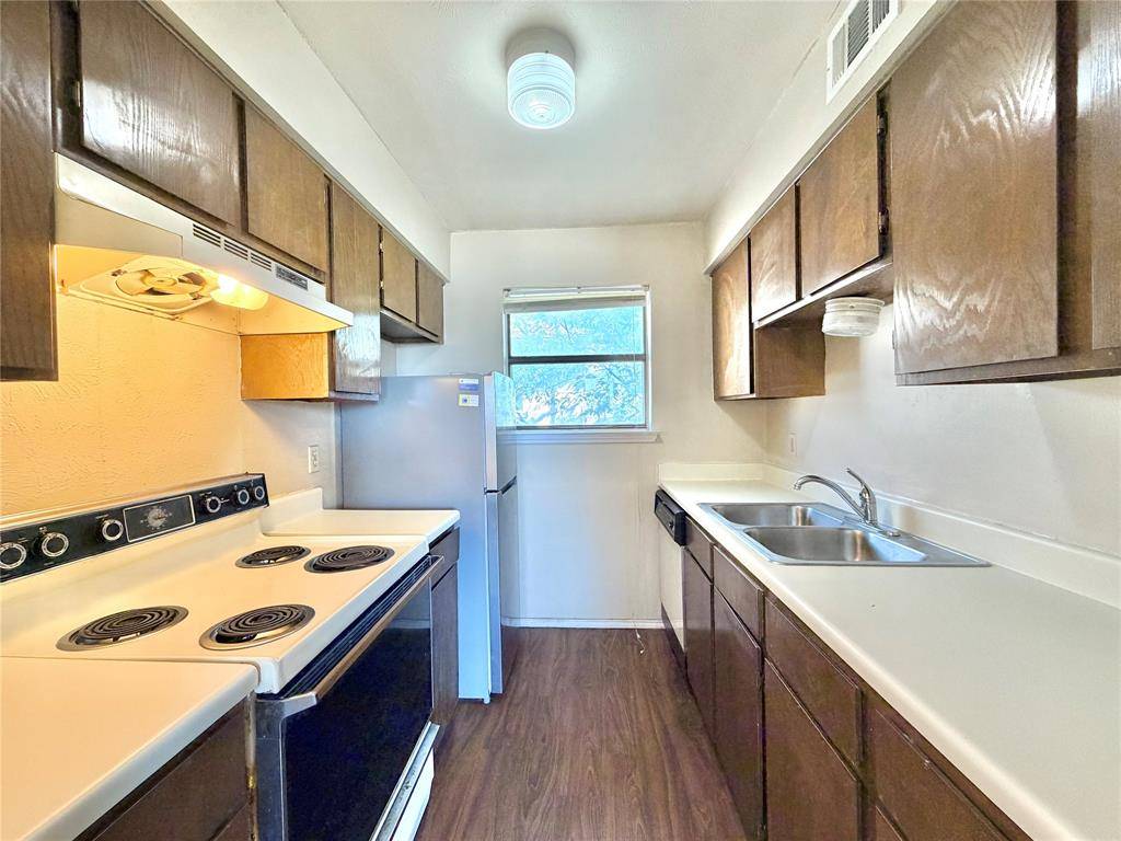 Denton, TX 76201,2526 W Prairie Street #201