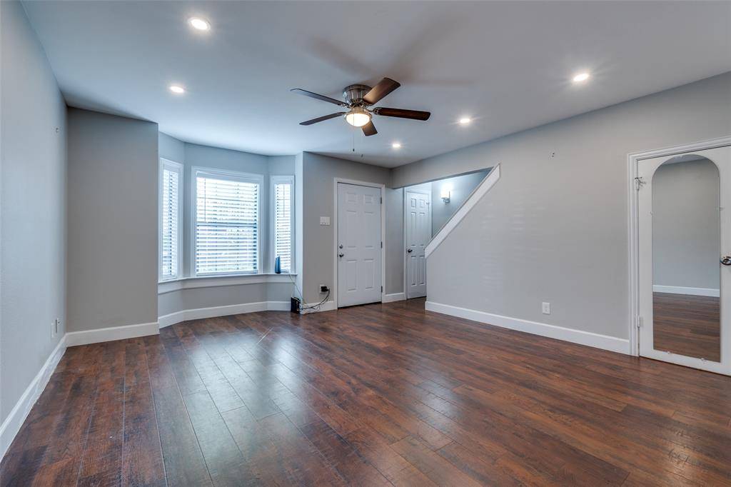 Dallas, TX 75231,8750 Park Lane #157