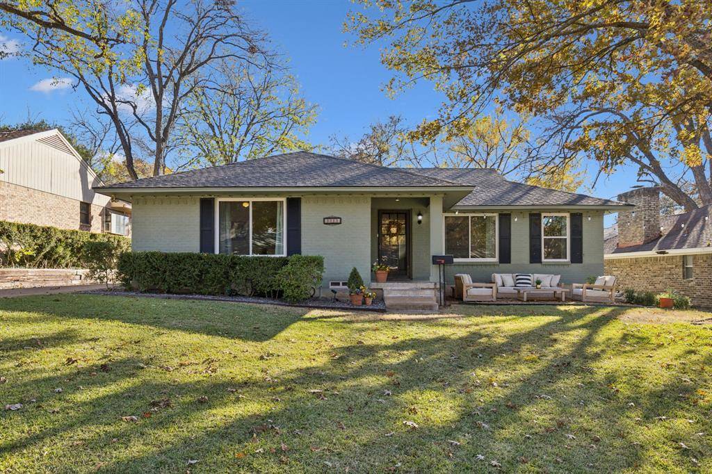 Dallas, TX 75238,10016 Linkwood Drive