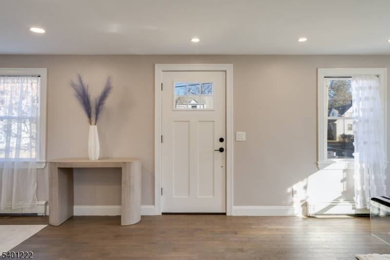 Maplewood Twp., NJ 07040,21 Lombardy Pl