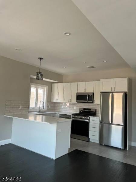 Haledon Boro, NJ 07508,421 Haledon Ave #1