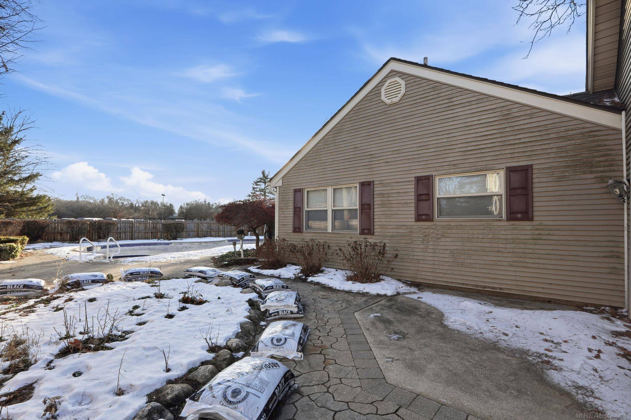 Lake Orion, MI 48360,2957 Armstrong DR