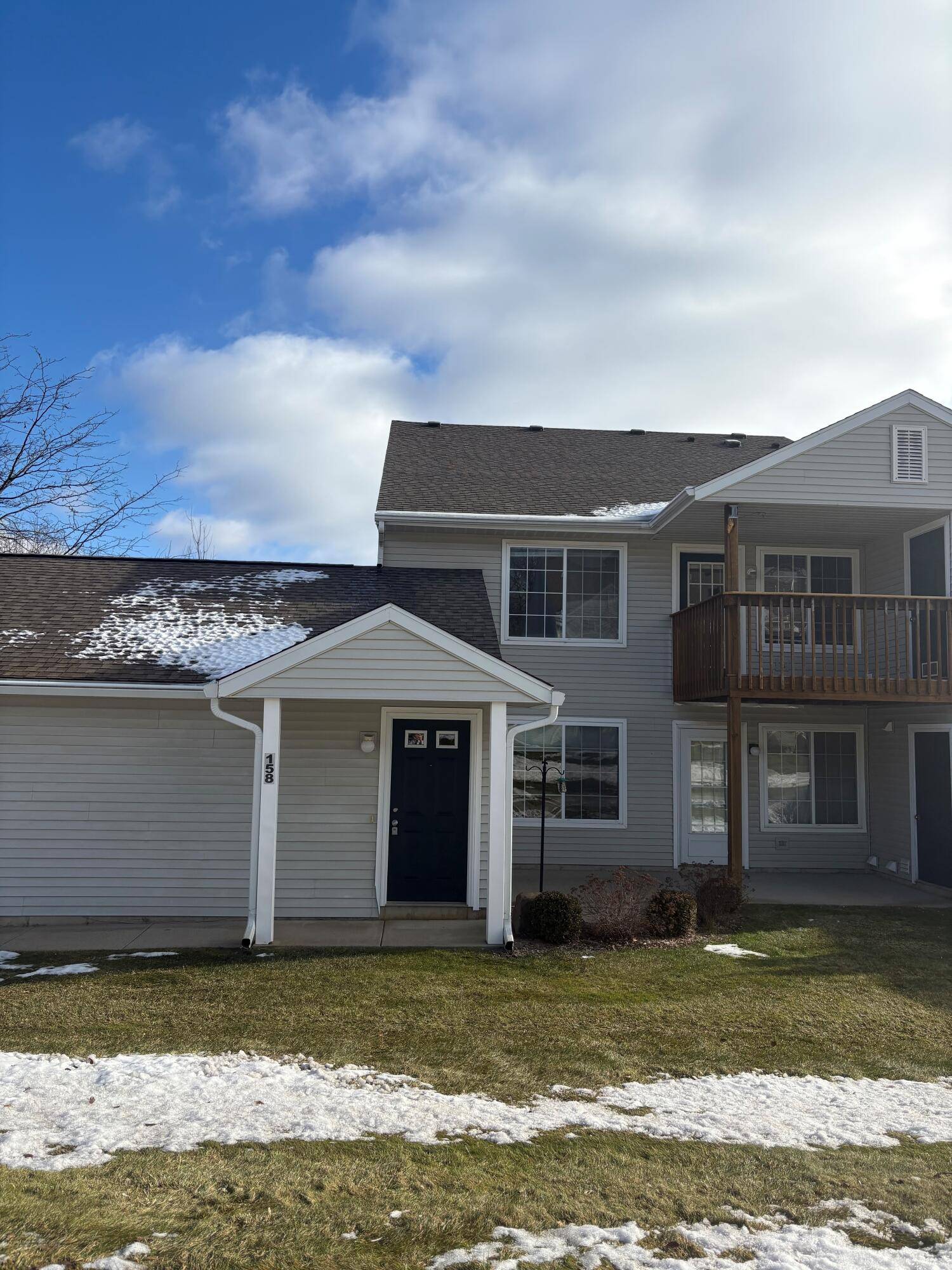 Rockford, MI 49341,158 Hunters LN NE #70