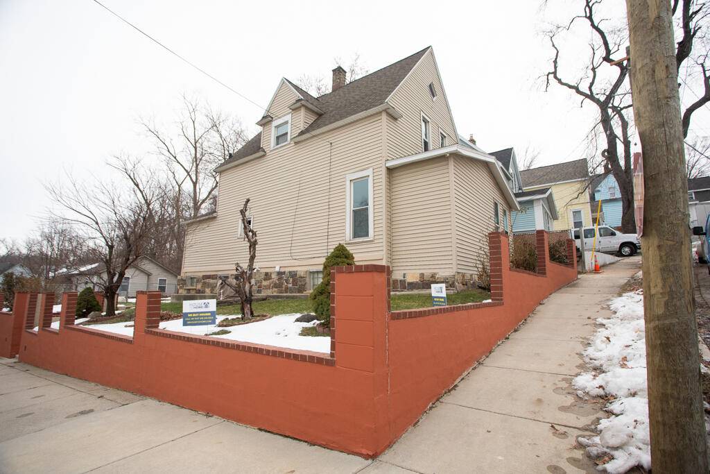 Grand Rapids, MI 49503,639 Curve ST SW