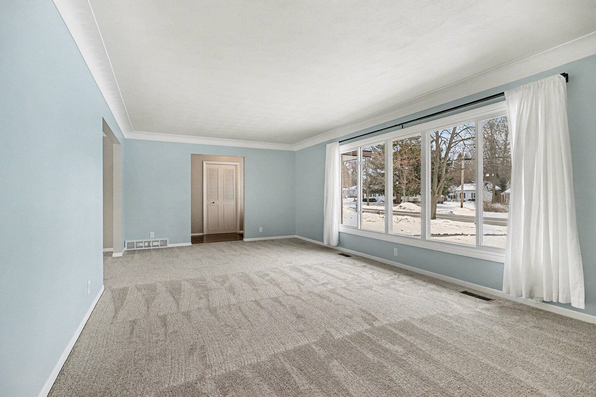 Lawton, MI 49065,305 E 3rd ST