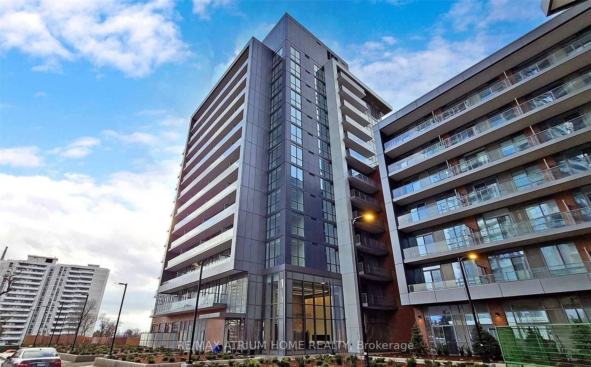 Toronto C15, ON M2J 1M1,36 Forest Manor RD #905