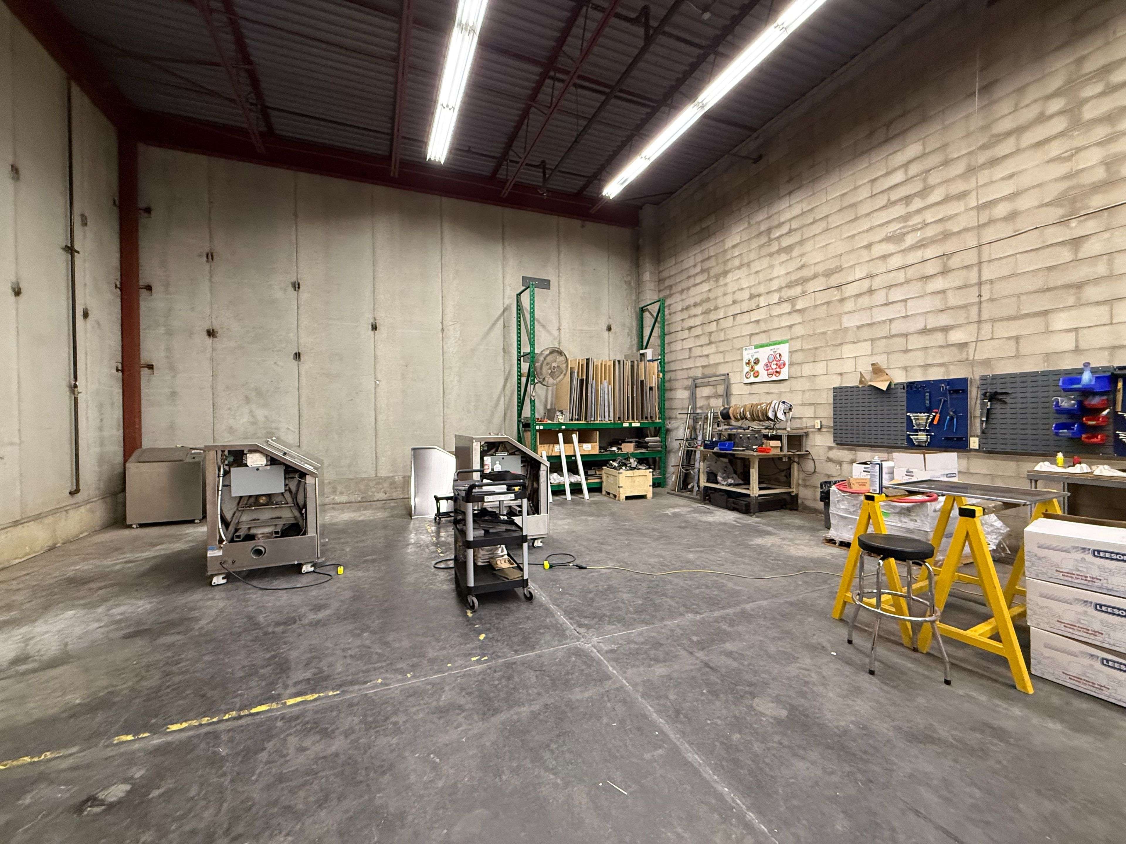 Toronto E11, ON M1X 1G4,70 Ironside CRES #8-9