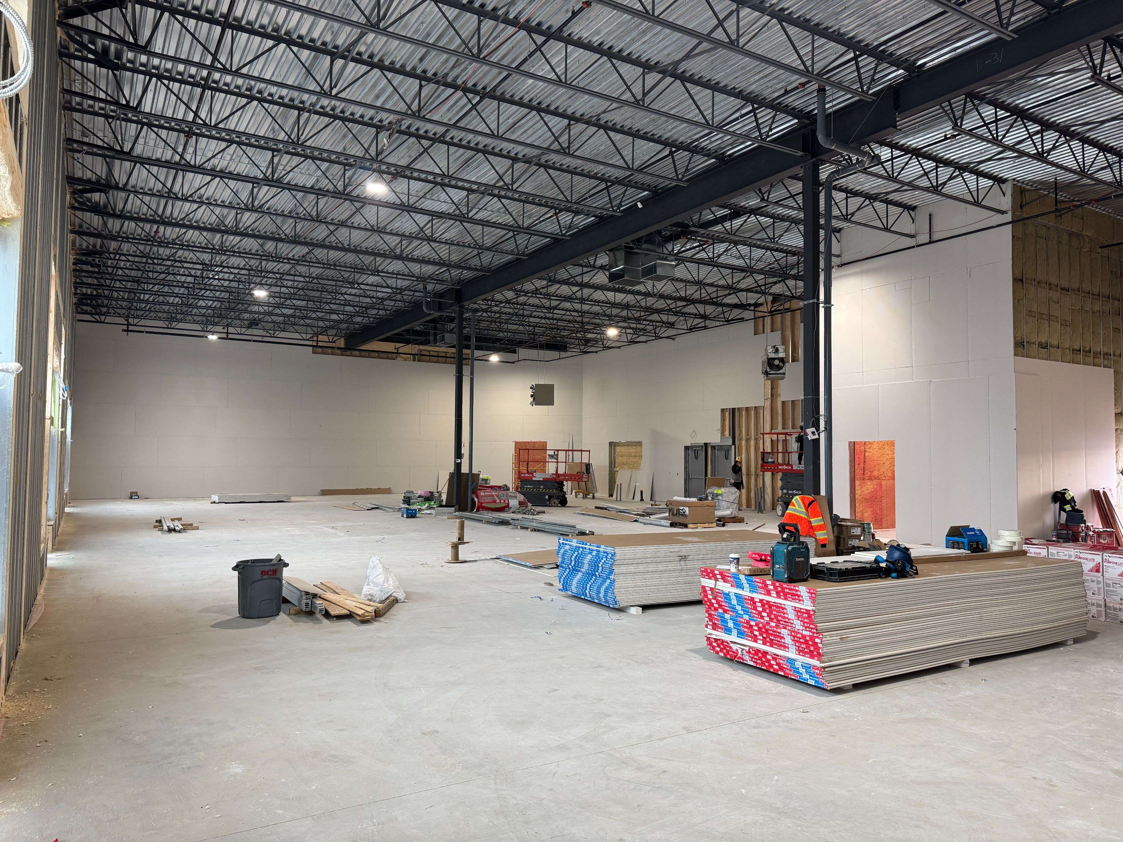 Toronto E11, ON M1B 5N6,875 Milner AVE #1011-1013