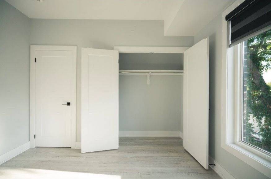 Oshawa, ON L1G 4E6,180 Prince ST W #2