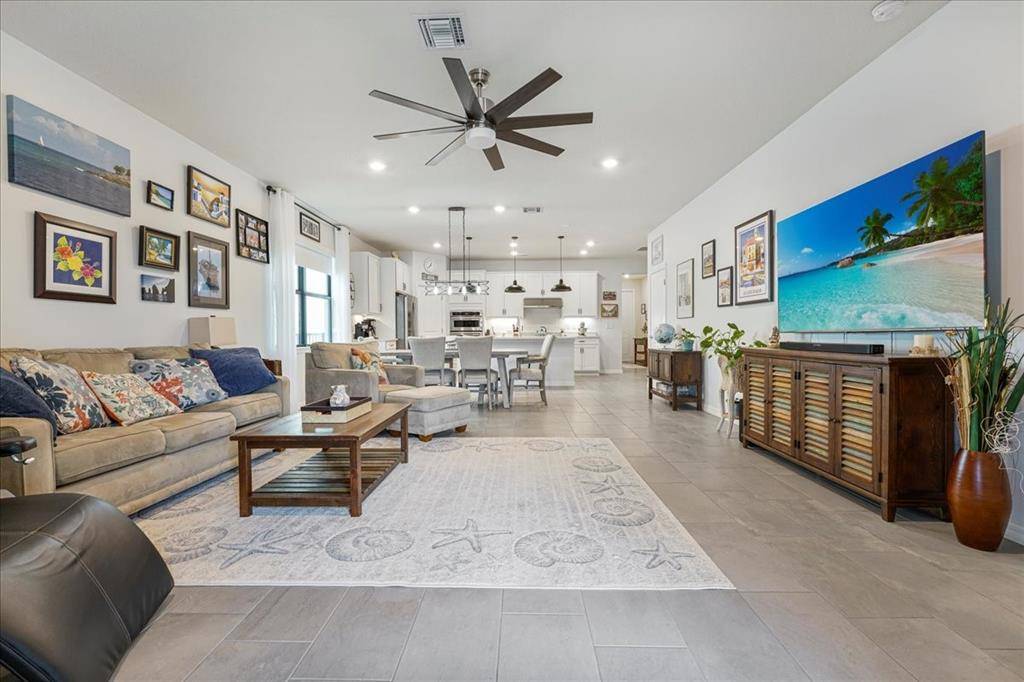 Tamarac, FL 33321,8258 NW 79th Ave