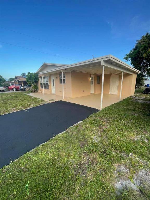 Pompano Beach, FL 33060,688 NW 21st St