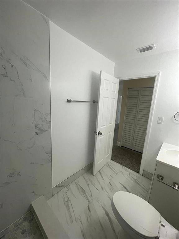 Pompano Beach, FL 33060,688 NW 21st St