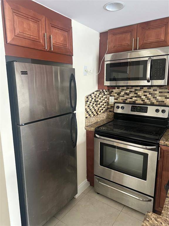 Fort Lauderdale, FL 33306,2900 NE 30TH ST #E2