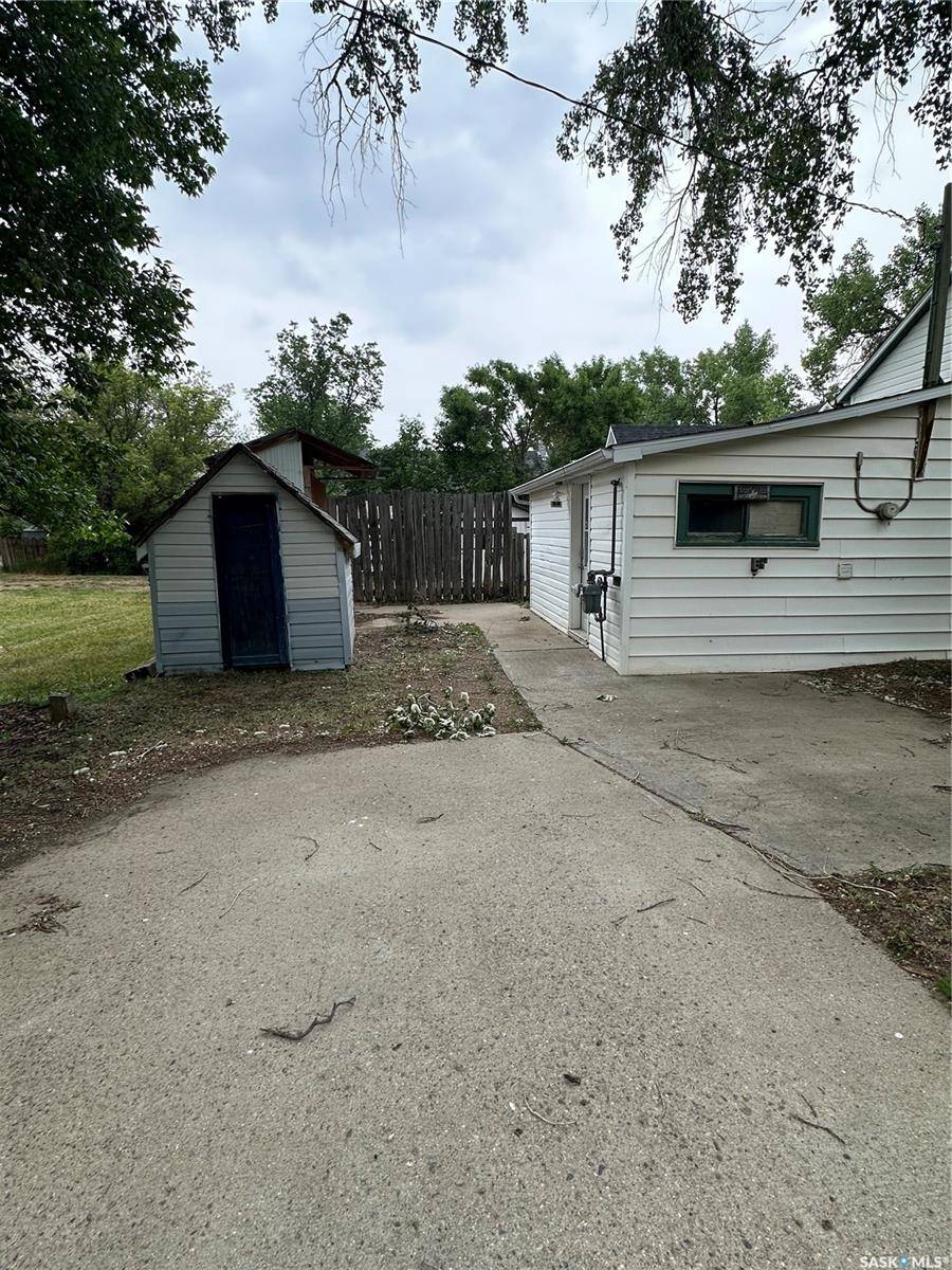 Gull Lake, SK S0N 1A0,3360 Rutland AVENUE