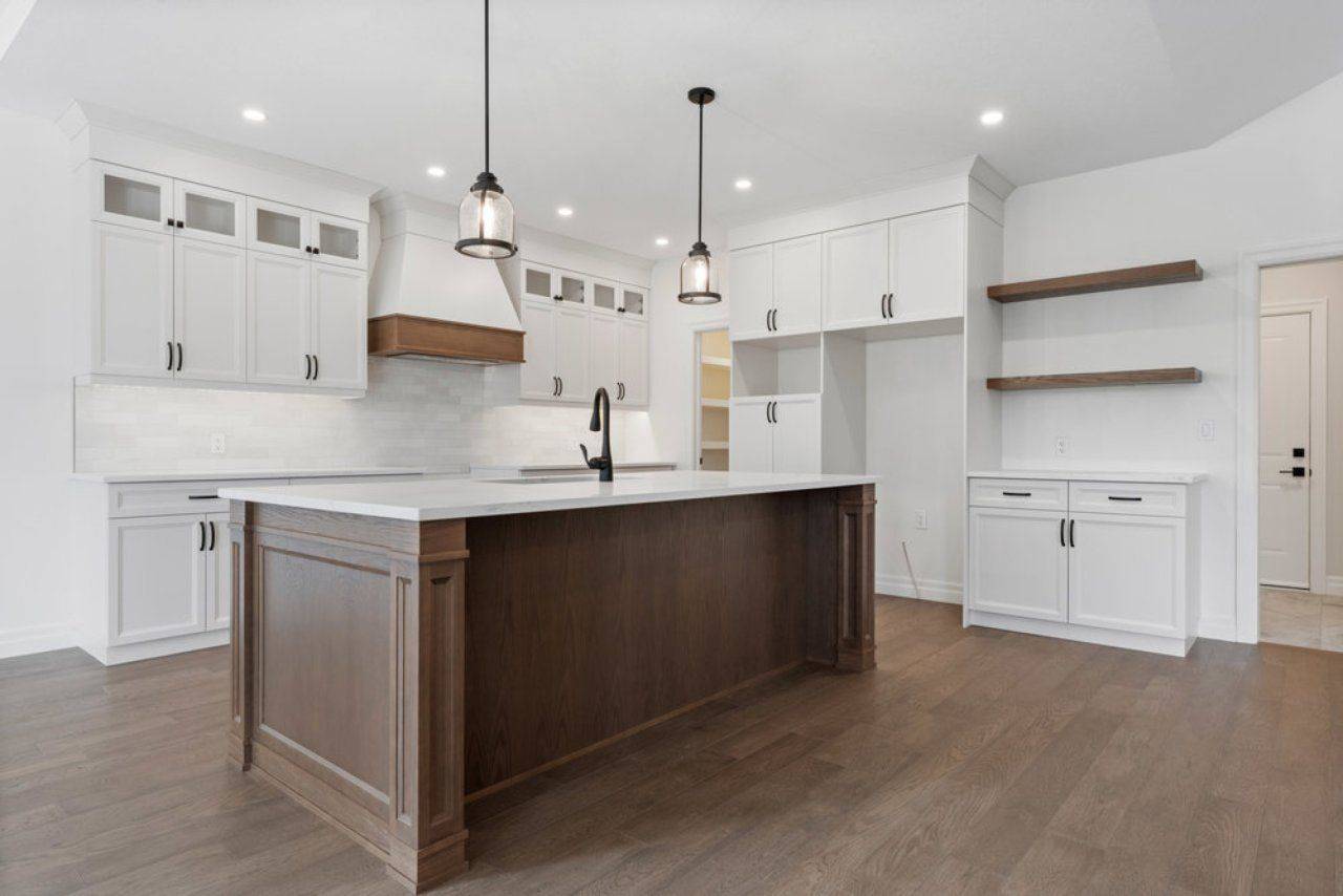 Brant, ON N3L 4G1,81 Cedar ST