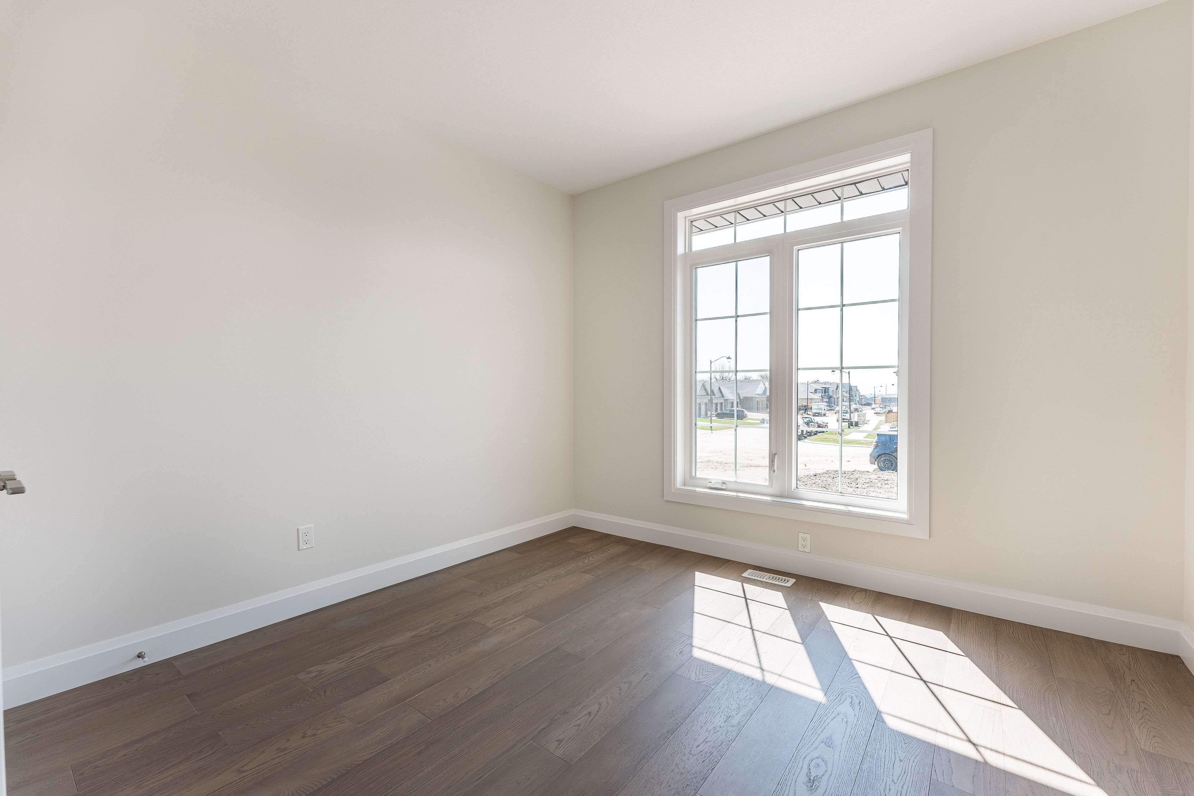 Brant, ON N3L 4G1,81 Cedar ST