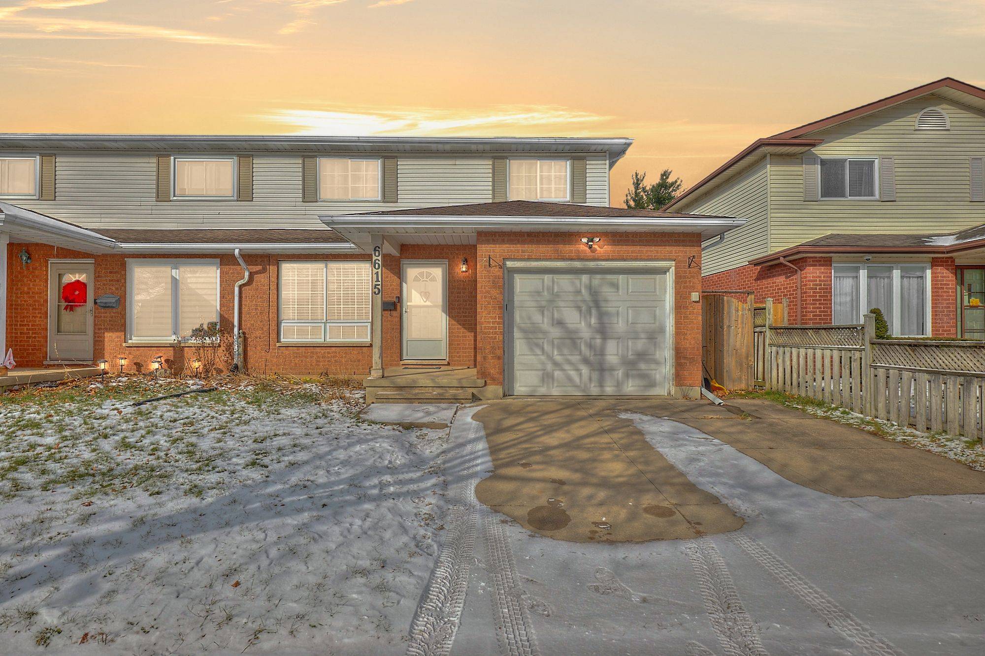 Niagara Falls, ON L2E 7H7,6615 Harper DR