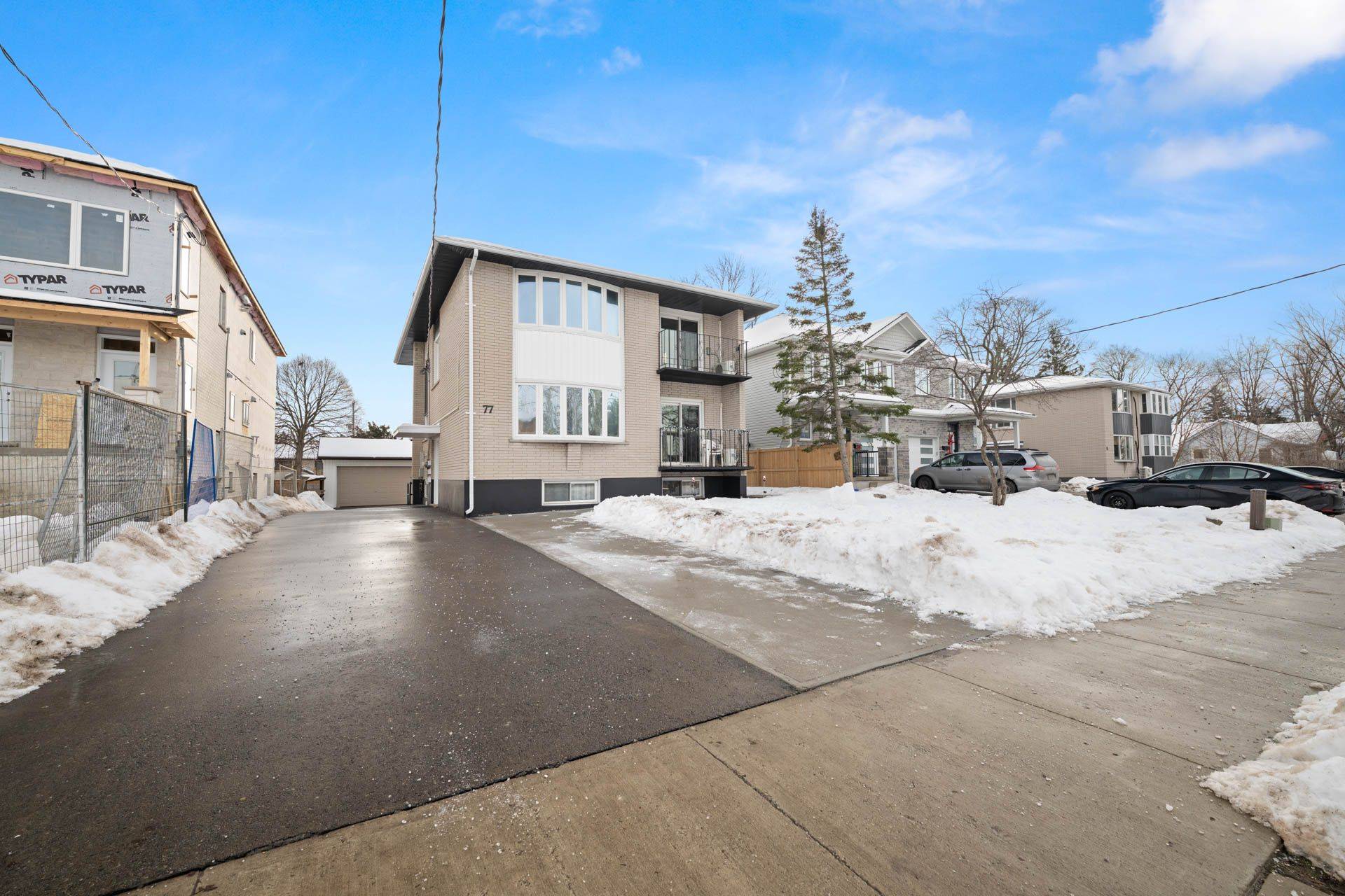 Kitchener, ON N2C 1N4,77 Second AVE