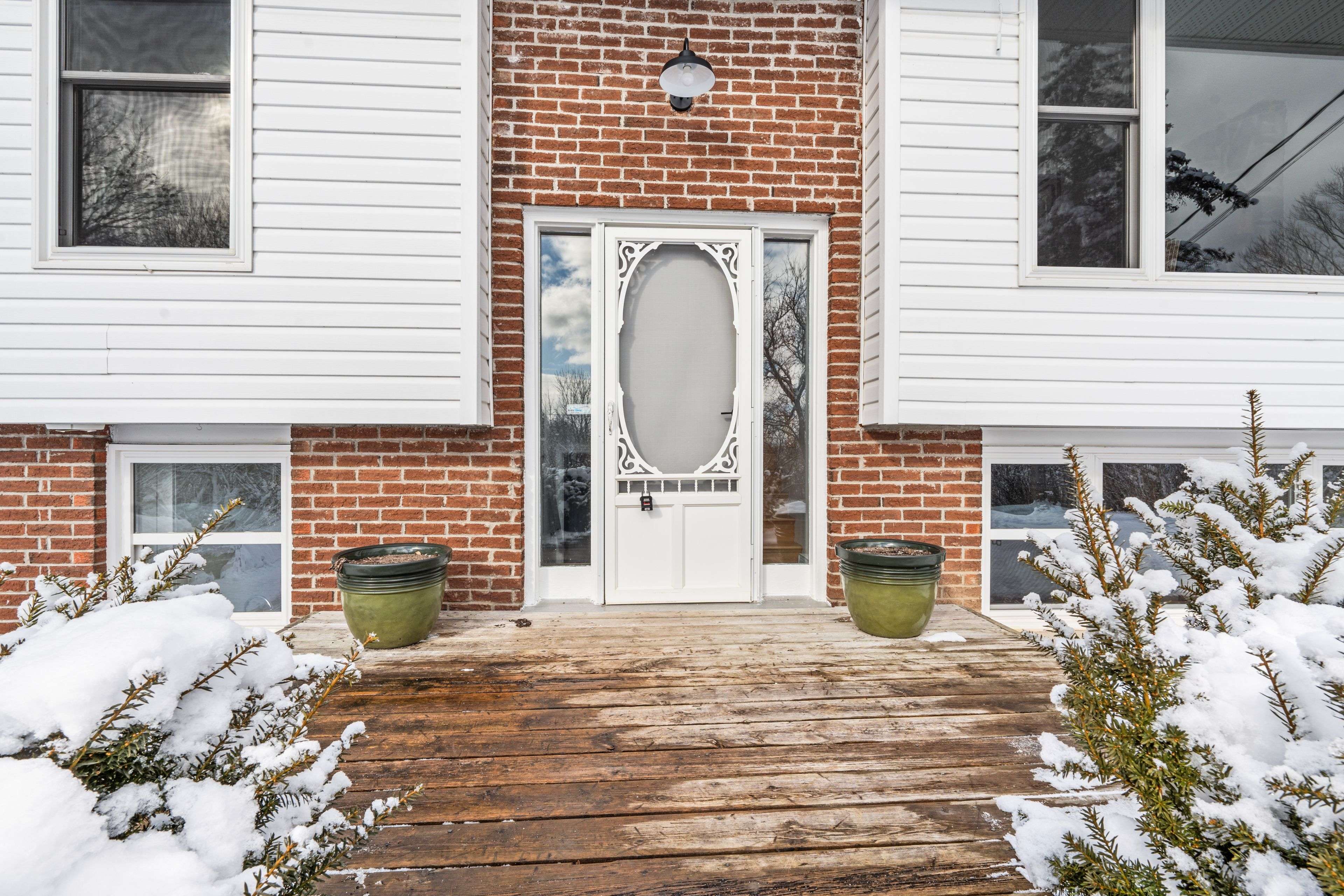 Stone Mills, ON K0K 3G0,25 Jones ST