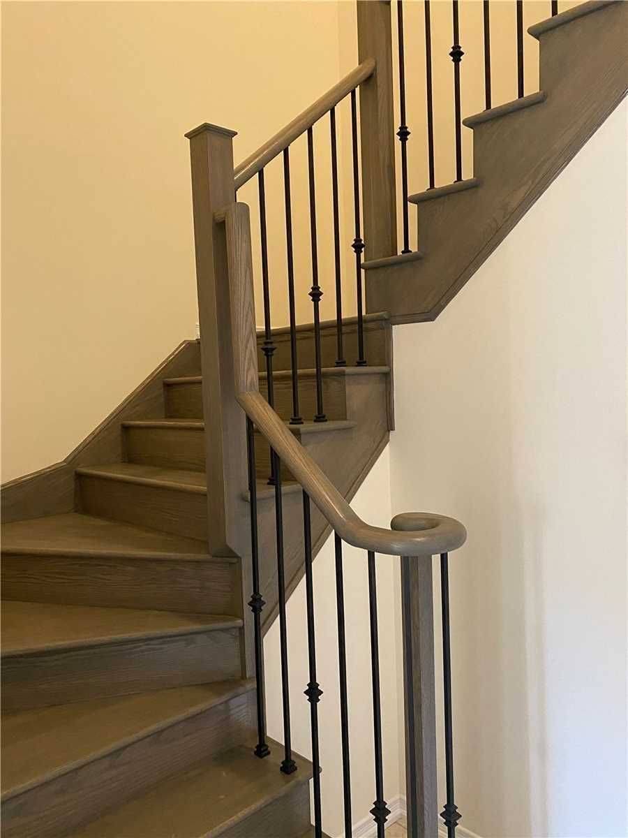 Thorold, ON L3B 0G5,23 Seanesy DR