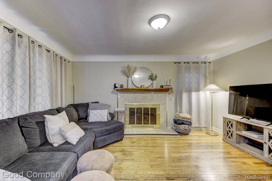 Oak Park, MI 48237,23580 Rensselaer ST