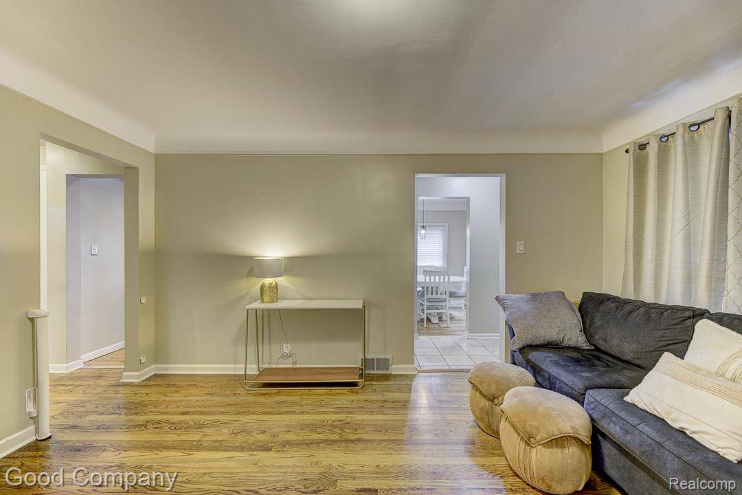 Oak Park, MI 48237,23580 Rensselaer ST