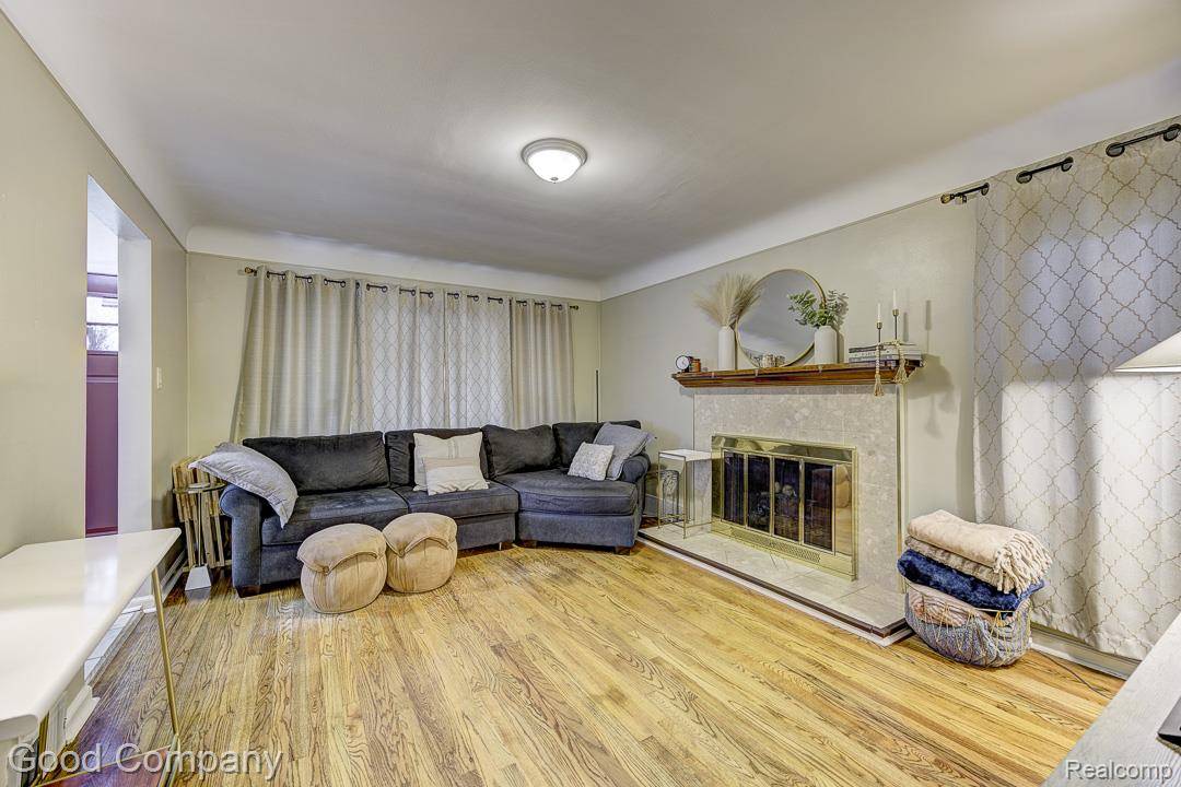 Oak Park, MI 48237,23580 Rensselaer ST