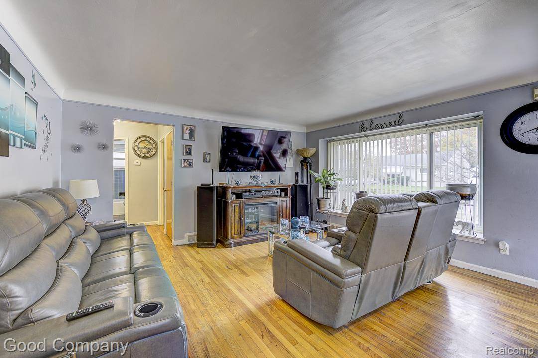 Detroit, MI 48219,20089 Westbrook ST