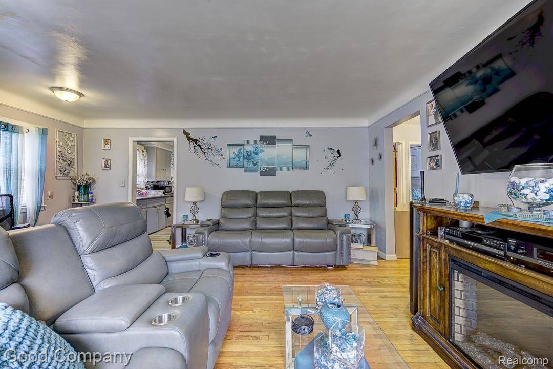 Detroit, MI 48219,20089 Westbrook ST