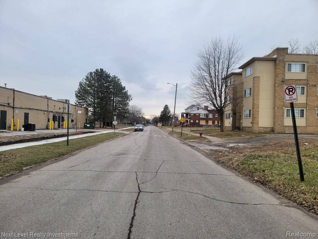 Detroit, MI 48206,1950 Blaine ST