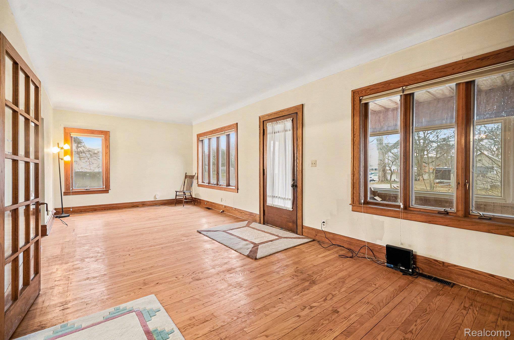 St. Clair Shores, MI 48082,23043 Francis ST E