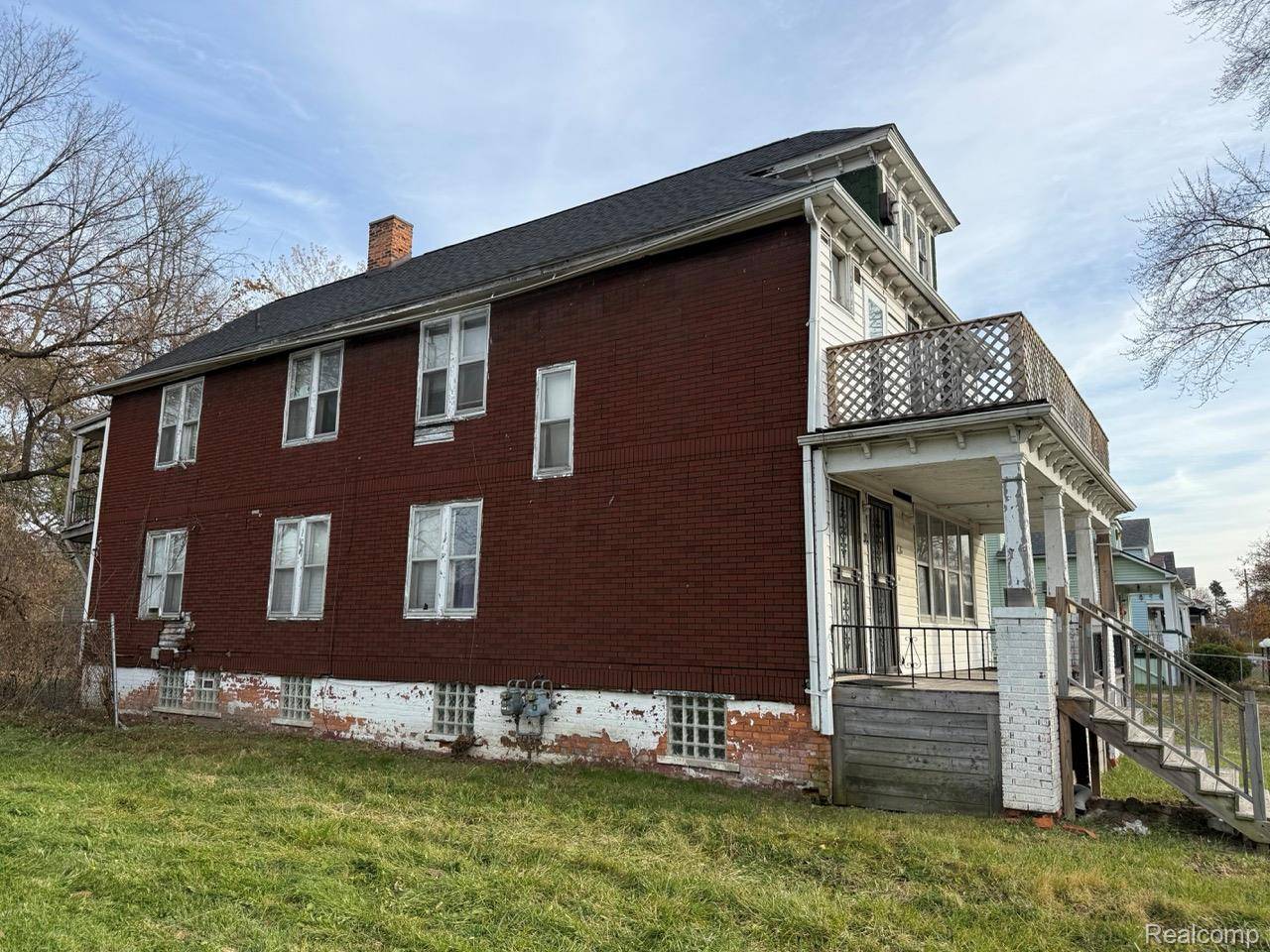 Detroit, MI 48213,5072 Garland ST