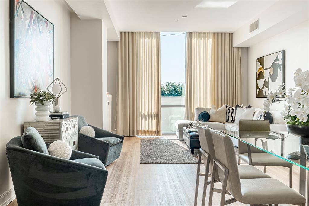 Dallas, TX 75206,5656 N Central Expressway #207