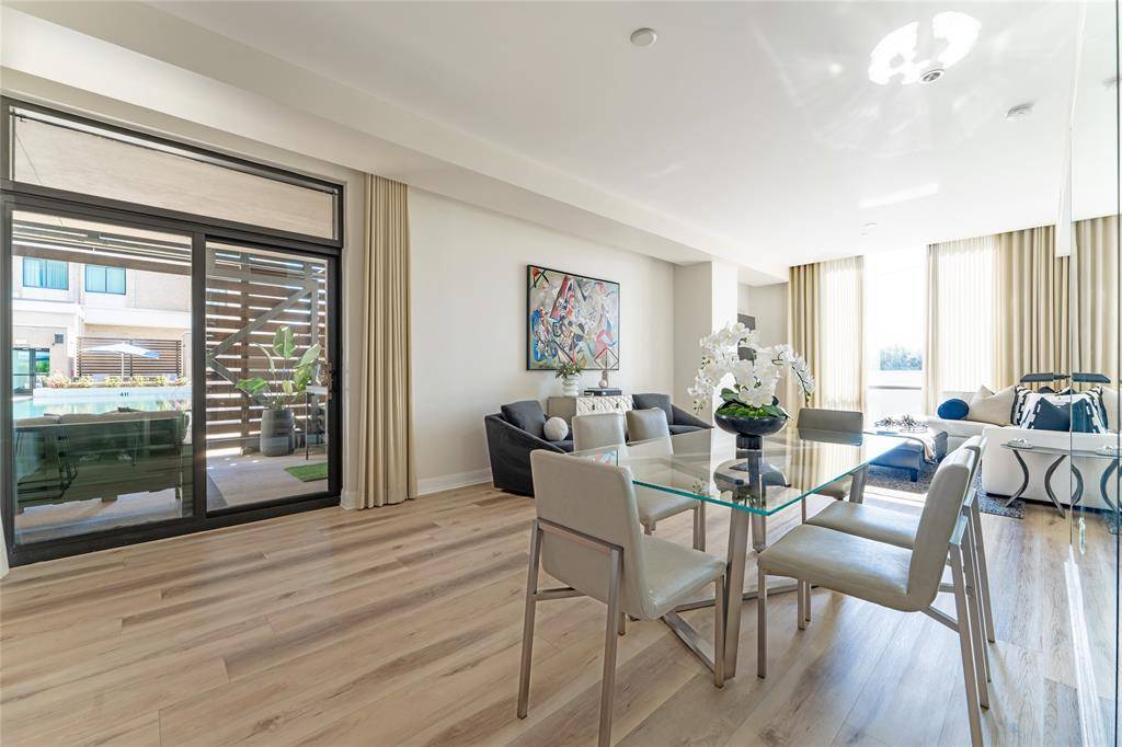 Dallas, TX 75206,5656 N Central Expressway #207