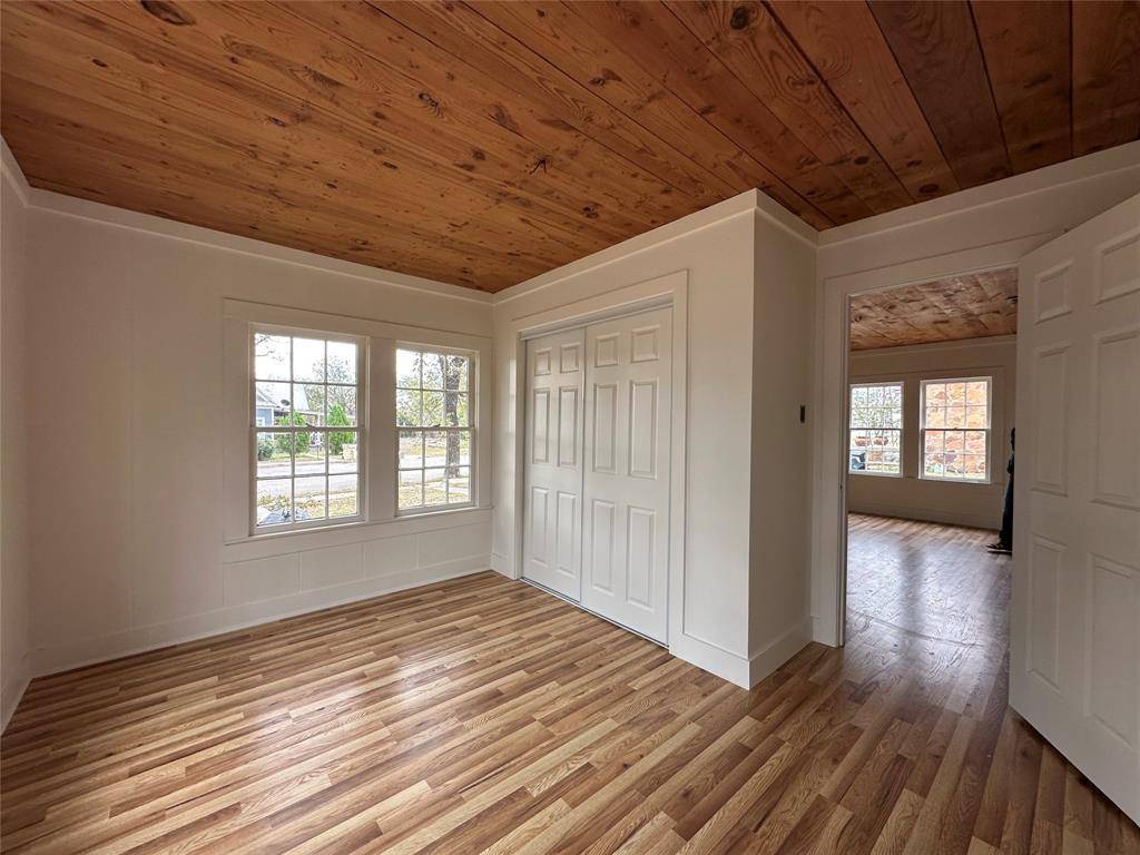 Comanche, TX 76442,307 E Grand Avenue