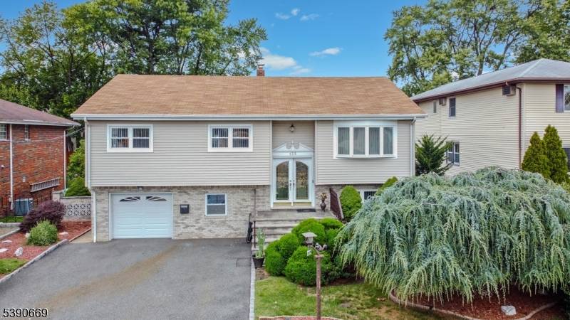 Little Ferry Boro, NJ 07643,135 Franklin St