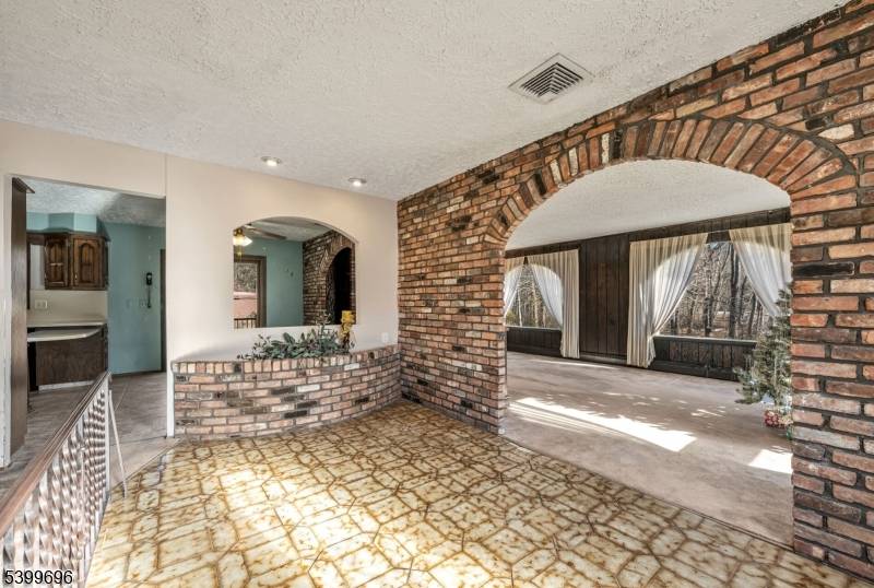 Ringwood Boro, NJ 07456,174 Conklintown Rd